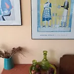 Rex - Bebeka's Hotel